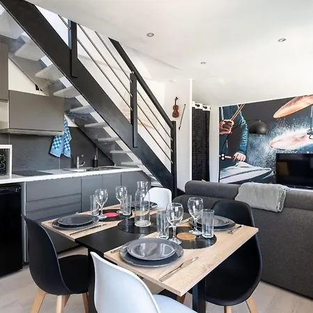 Life Is Music - Casa Vostra - Caution 800 Eur & Id Requises - Proche Tramway-frontiere Apartment
