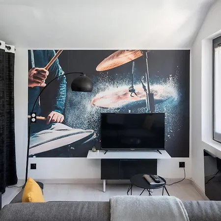 Life Is Music - Casa Vostra - Caution 800 Eur & Id Requises - Proche Tramway-frontiere *