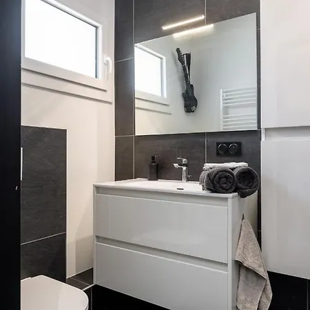 Life Is Music - Casa Vostra - Caution 800 Eur & Id Requises - Proche Tramway-frontiere * Gaillard